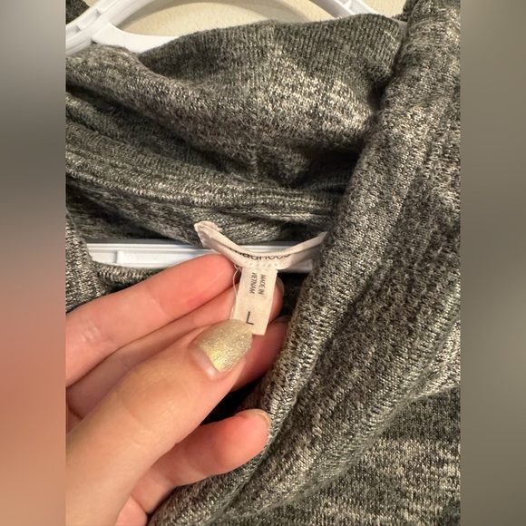 2/$15 Maurice’s Camo Set Short & Cowl Neck - Picture 10 of 10